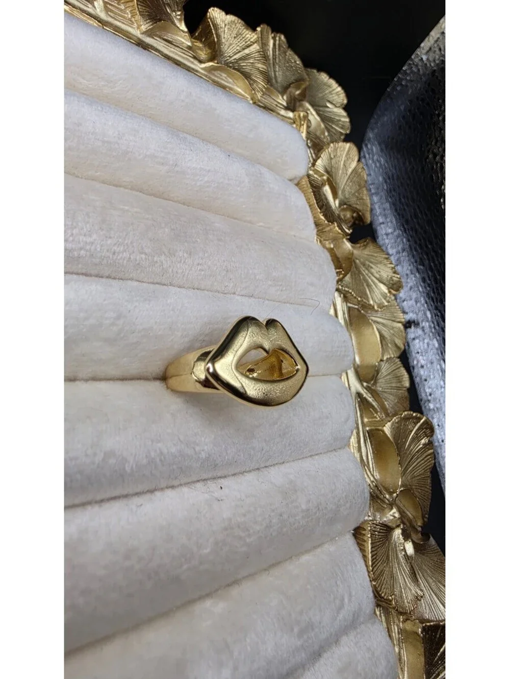 KC Golden Plated Copper Lips Adjustable Ring